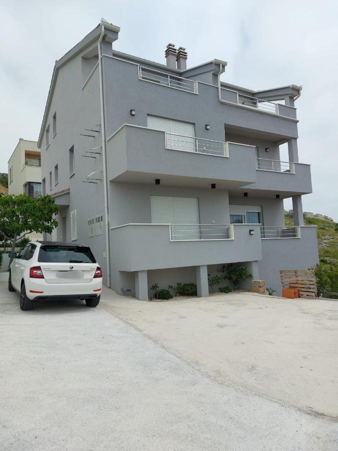Apartments Vini Donji Seget Kültér fotó