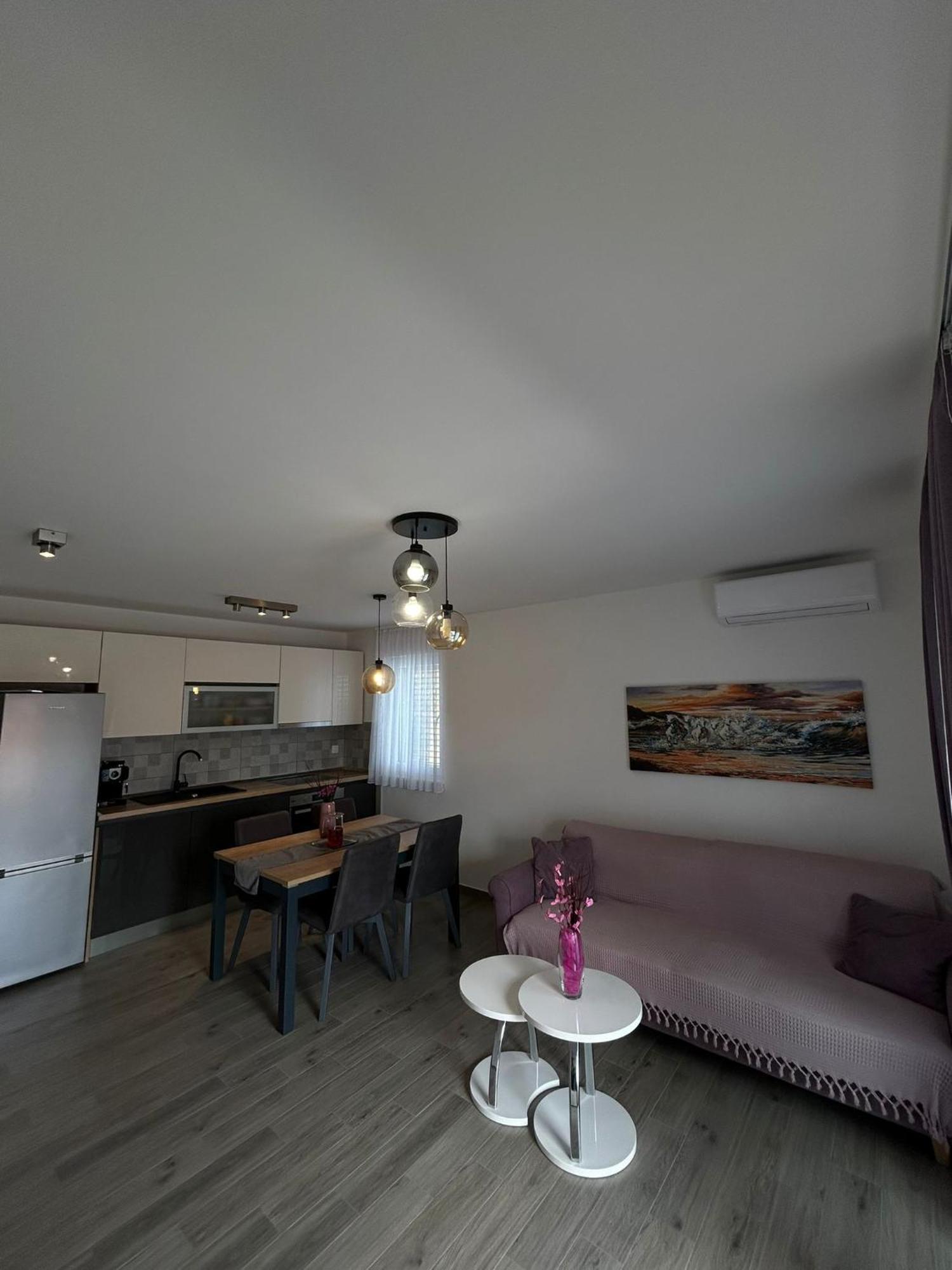 Apartments Vini Donji Seget Kültér fotó